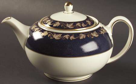 Whitehall 2000 (Powder Dark Blue Rim) Teapot & Lid