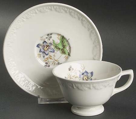 Hampton Court (Cream Rim) Footed Cup & Saucer Set