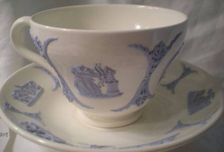 WW158 Footed Cup & Saucer Set