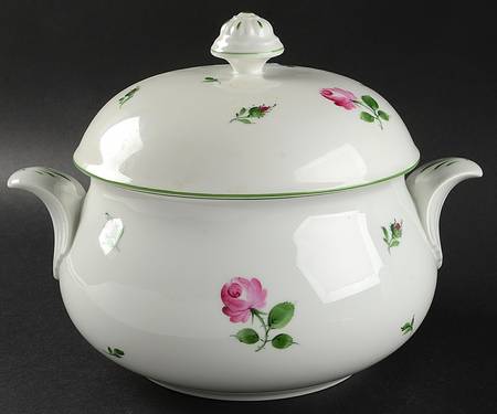 Viennese Rose Round Covered Vegetable