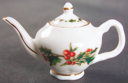 A Cup of Christmas Tea Miniature Teapot & Lid