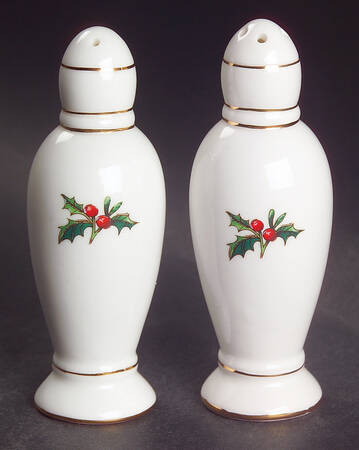 A Cup of Christmas Tea Salt & Pepper Set