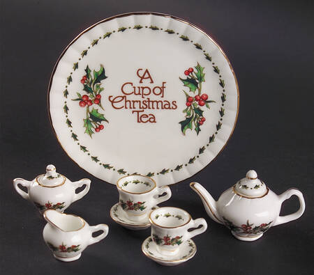 A Cup of Christmas Tea (10 Piece) Miniature Tea Set