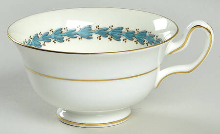 Appledore Peony Shape Footed Cup