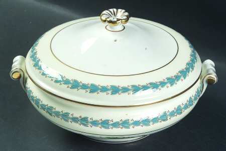 Appledore Round Covered Vegetable