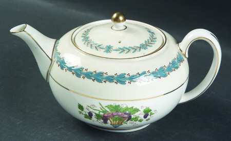 Appledore Teapot & Lid