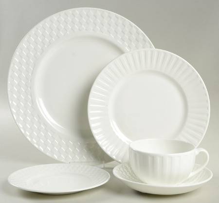 Night and Day White 5 Piece Place Setting