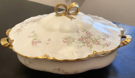 WAR91 Oval Covered Vegetable