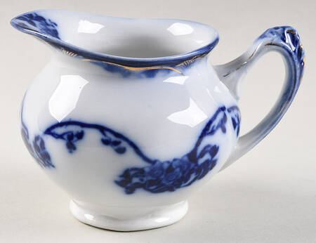 Davenport Creamer