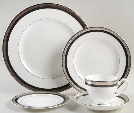 Colleen 5 Piece Place Setting