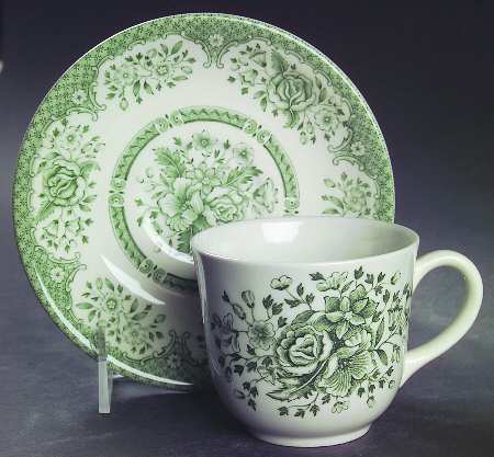 Kew Green Flat Cup & Saucer Set