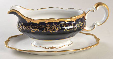 7168 Gravy Boat with Attached Underplate