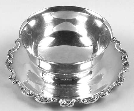 La Reine (Silverplate, Hollowware) Plated Gravy Bowl with Attached Underplate