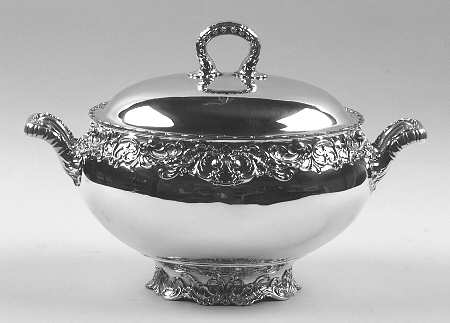 Pompadour (Sterling, 1895-1898, Hollowware) Tureen & Lid