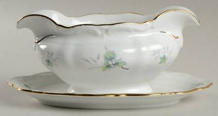 WIG444 Gravy Boat with Attached Underplate