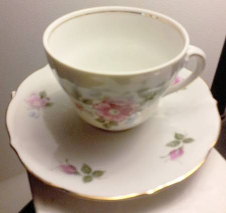 WIG456 Flat Cup & Saucer Set