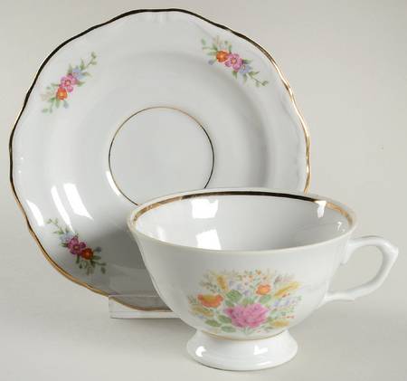 Savannah Footed Cup & Saucer Set