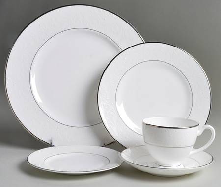 Baron's Court 5 Piece Place Setting