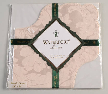 Baron's Court Cloth Bread Cover