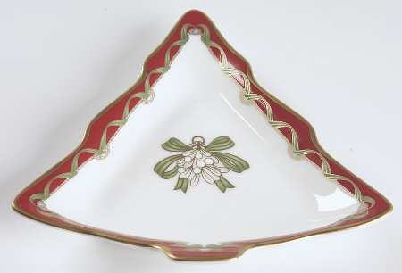Holiday Ribbons 1 Part Medium Tree Shaped Dish