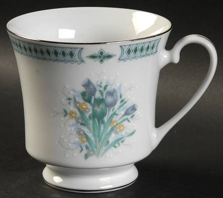 WHJ5 Footed Cup