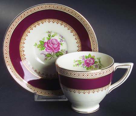 Tudor Rose (Smooth) Footed Cup & Saucer Set