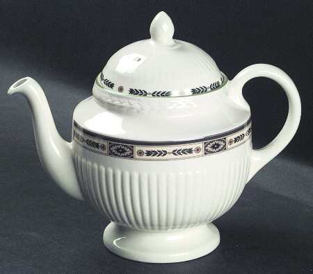 Carlton (Green Trim) Teapot & Lid
