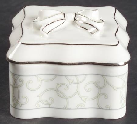 Celestial Platinum Ring Box & Lid