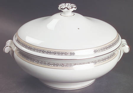 Verona Round Covered Vegetable