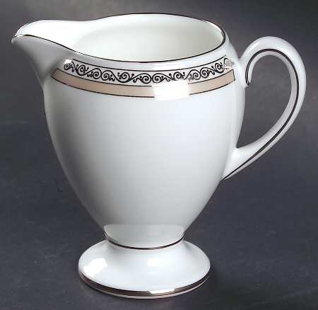 Verona Globe Shape Creamer