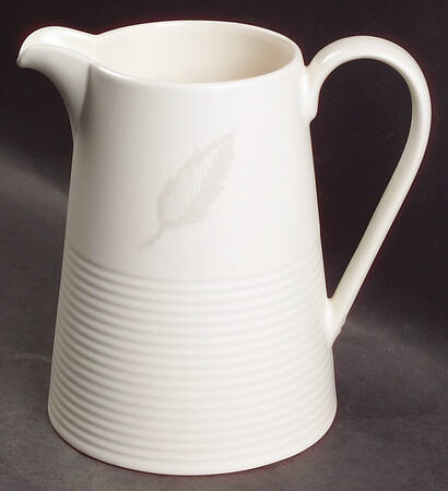 Paul Costelloe Cream 16 Oz Jug