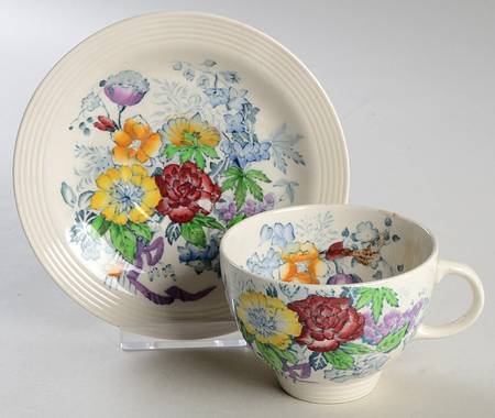 Bouquet Flat Cup & Saucer Set