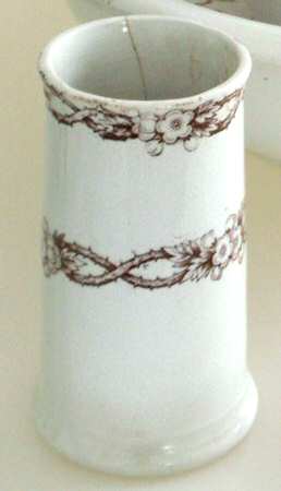 Melbourne Toothbrush Holder