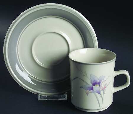 Marcy Flat Cup & Saucer Set