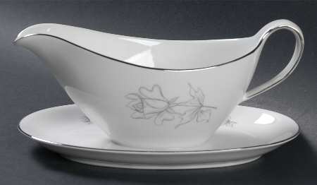 WIG516 Gravy Boat with Attached Underplate
