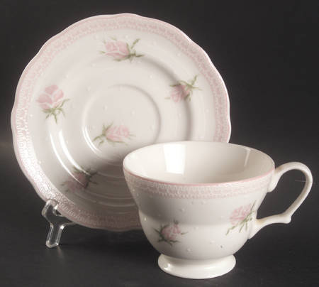 Stephanie Footed Cup & Saucer Set
