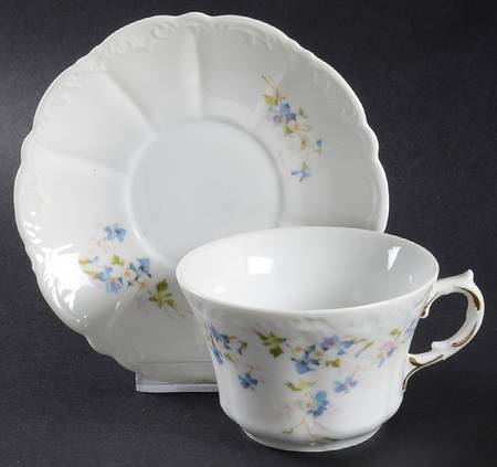 WEI42 Flat Cup & Saucer Set