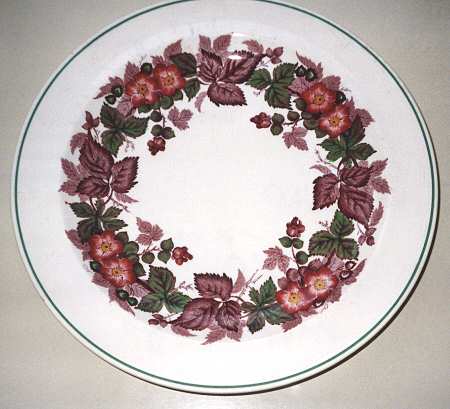 Bramble (Green Band) by Wedgwood