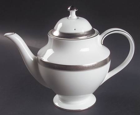 Newgrange Platinum Teapot & Lid by Waterford China