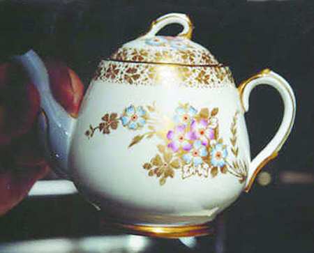 WID12 Teapot & Lid