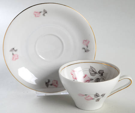 WIG137 Flat Cup & Saucer Set