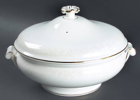 Mont Blanc Round Covered Vegetable