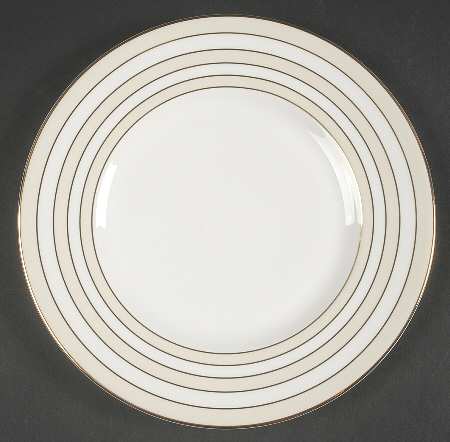 Champagne Duchesse Luncheon Plate
