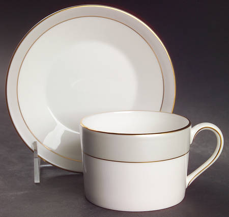 Illusion Flat Cup & Saucer Set