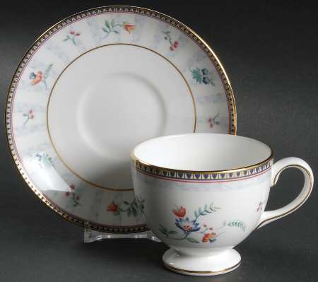 Sunburst Footed Cup & Saucer Set