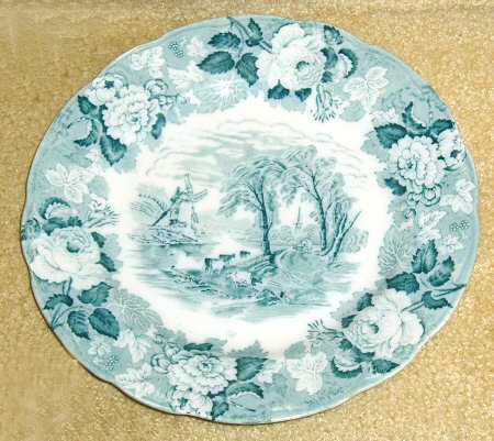 English Scenery Green (Scallop) Dinner Plate