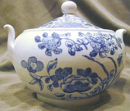 Groups Blue (Traditional, Smooth) 146 Shape Sugar Bowl & Lid