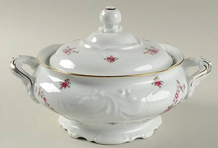 Tea Rose Round Covered Vegetable