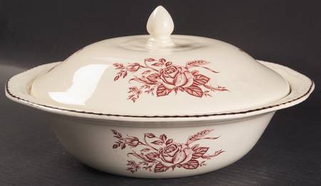 Colonial Rose Pink Round Covered Vegetable
