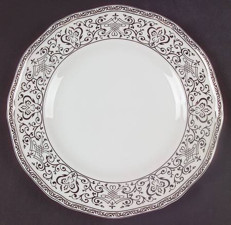Queen's Lace Accent Luncheon Plate